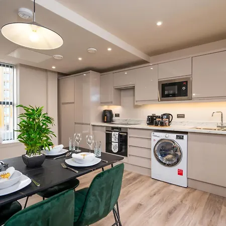 Luxury Serviced Penthouse - City Centre - En Bedrooms - Free Netflix Leeds (West Yorkshire)