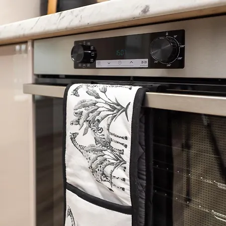 Luxury Serviced Penthouse - City Centre - En Bedrooms - Free Netflix 公寓 利兹