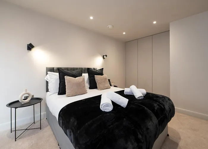 Luxury Serviced Penthouse - City Centre - En Bedrooms - Free Netflix Appartement Leeds (West Yorkshire)
