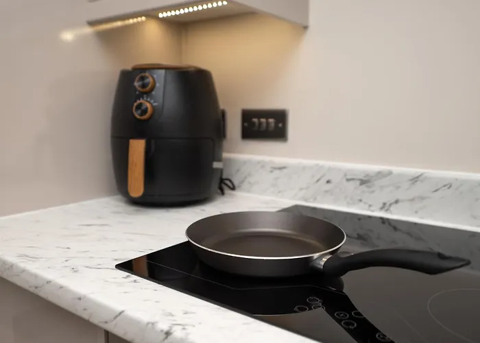 Luxury Serviced Penthouse - City Centre - En Bedrooms - Free Netflix Appartement *