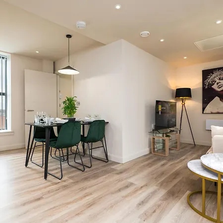 Appartamento Luxury Serviced Penthouse - City Centre - En Bedrooms - Free Netflix *